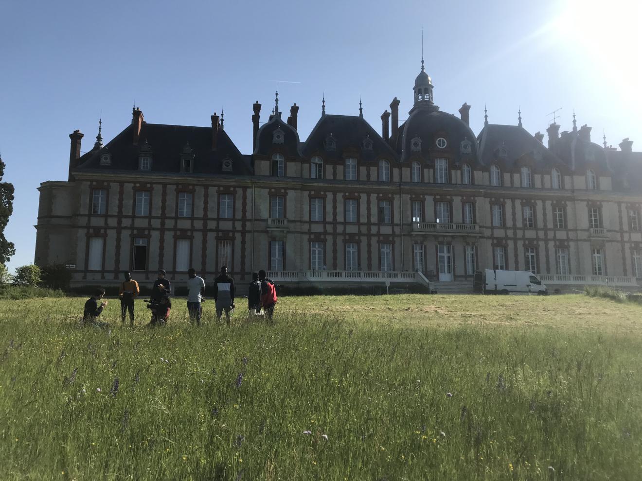 Château Pinceloup et étudiants 